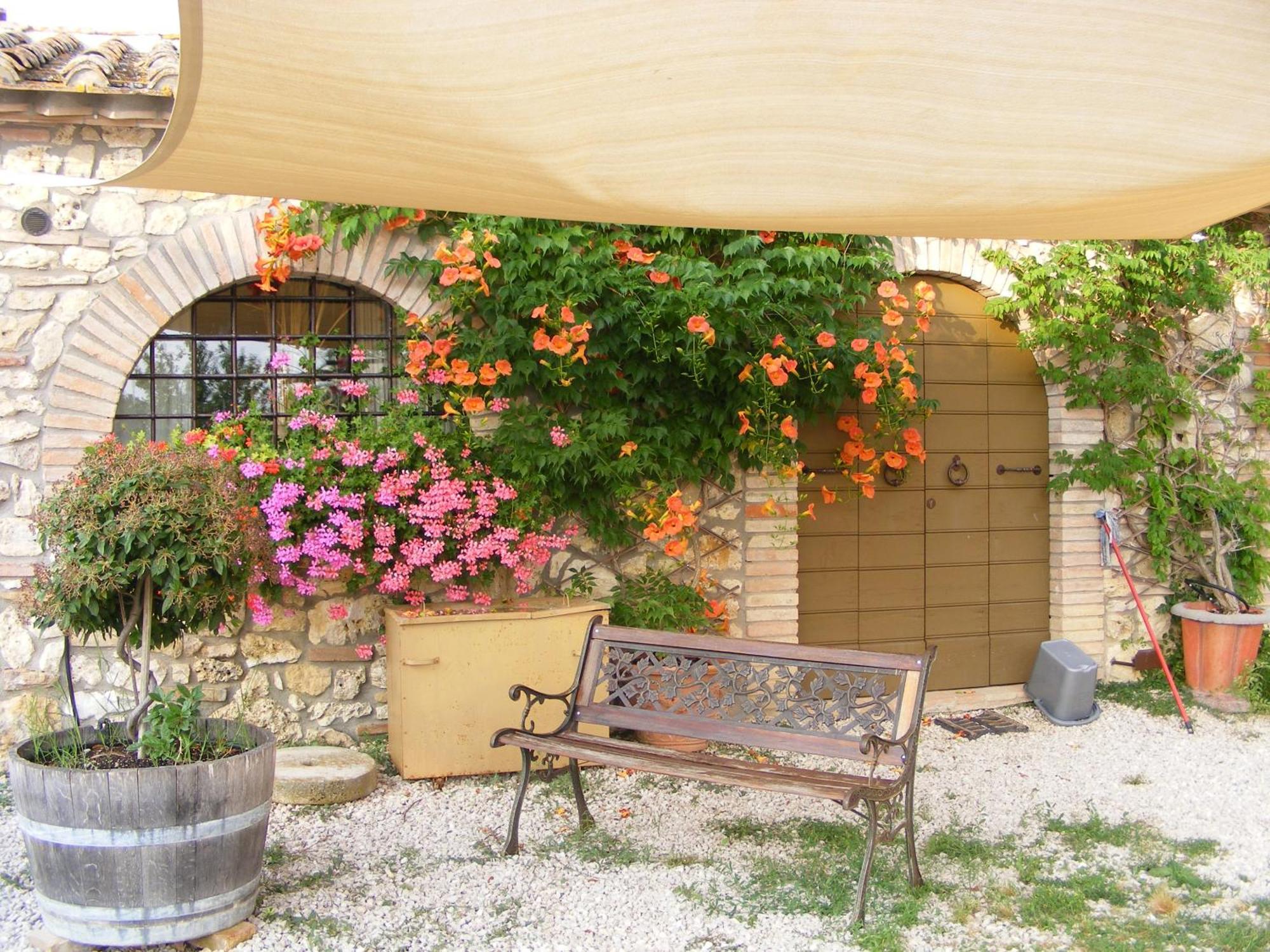 Agriturismo Podere Dell' Olmo Amelia Exterior photo