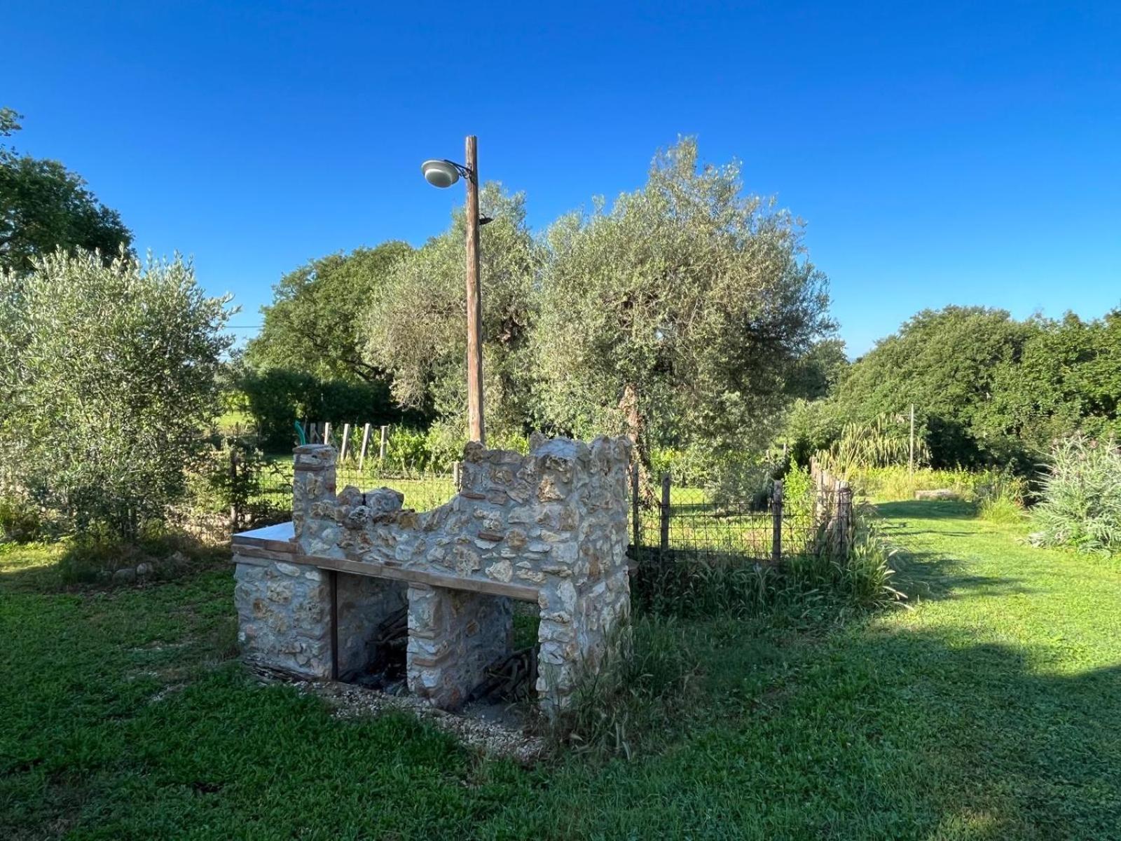 Agriturismo Podere Dell' Olmo Amelia Exterior photo